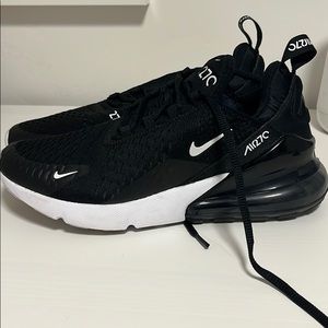 Nike Air Max 270